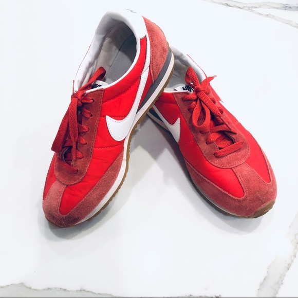 Nike Shoes - Nike Retro Oceania Sneakers